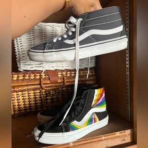 2 pairs of vans